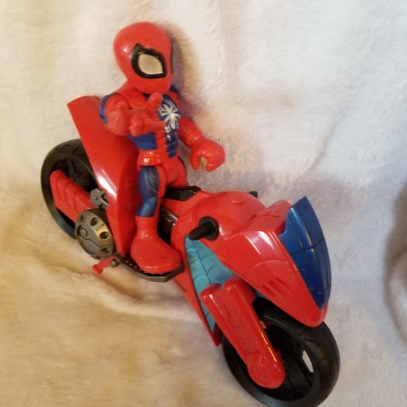 2018 Hasbro Marvel Spiderman and Bike - Picture 3 of 7